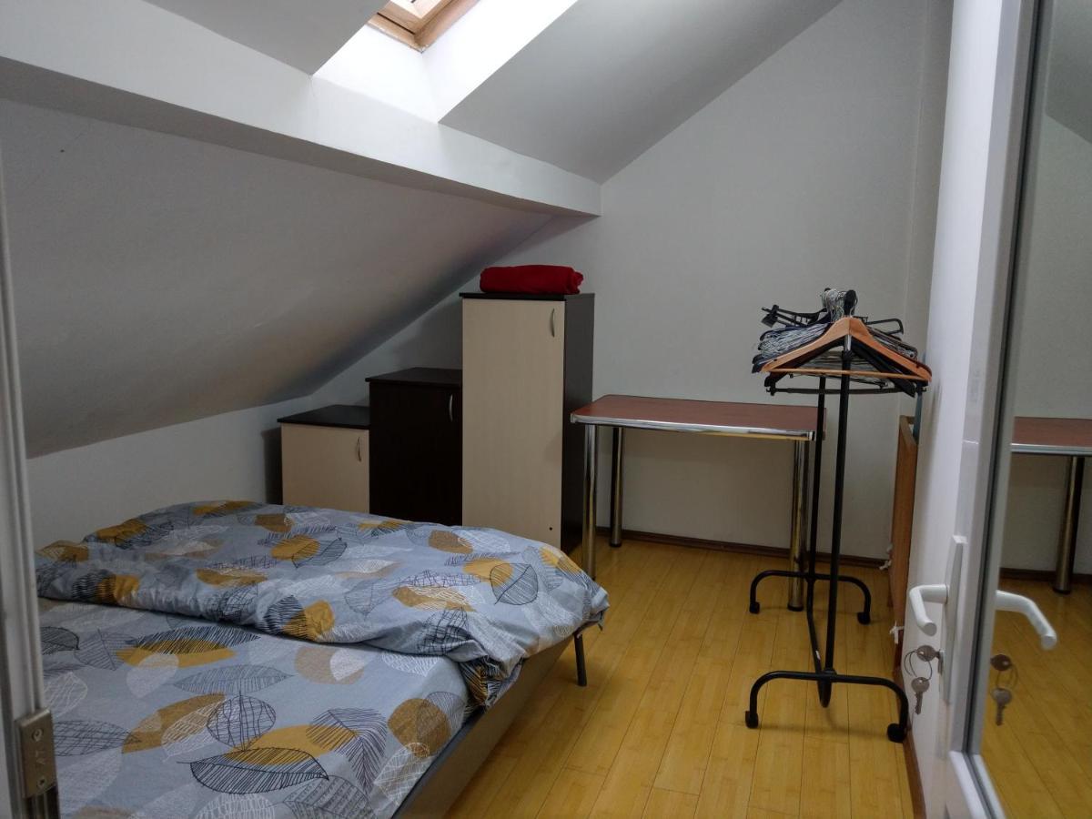 Apartament 5 Camere Cu Balcon Costinesti Plaja 5 Minute Nucilor 6 Exteriör bild